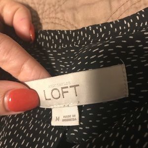 LOFT sleeveless work blouse Size M
